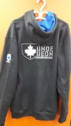 UNDE Zippered Hoodie (Black)